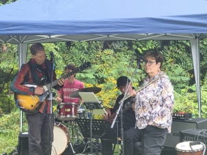 band playing some more at Student party 2023