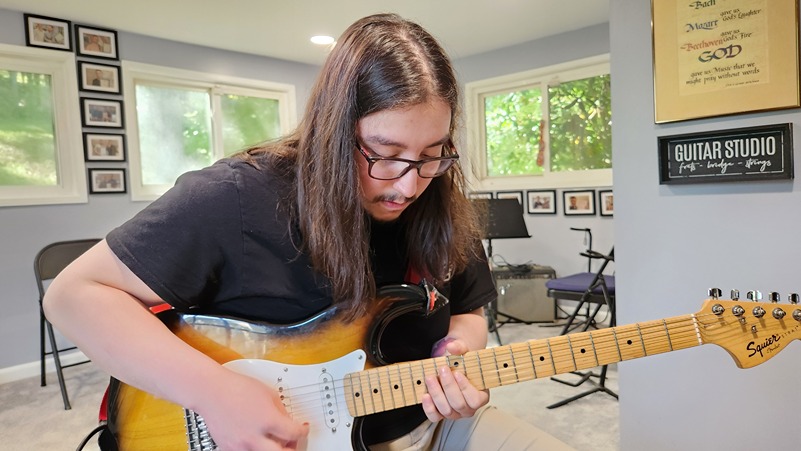 Eddie Navarro recording for Guitar Lesson Myrtle Beach Student Album Volume 8